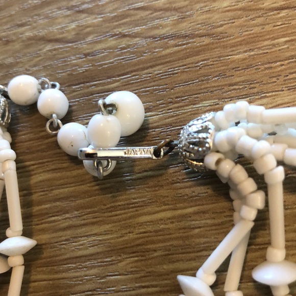 Vintage - Multi-Strand Statement Necklace - White - Picture 4 of 4